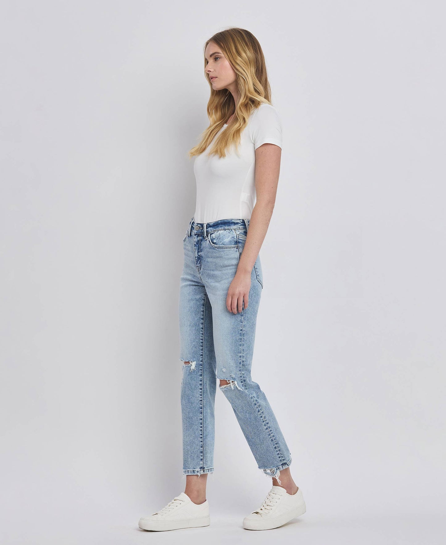 HIGH RISE DISTRESSED STRAIGHT JEANS F5689