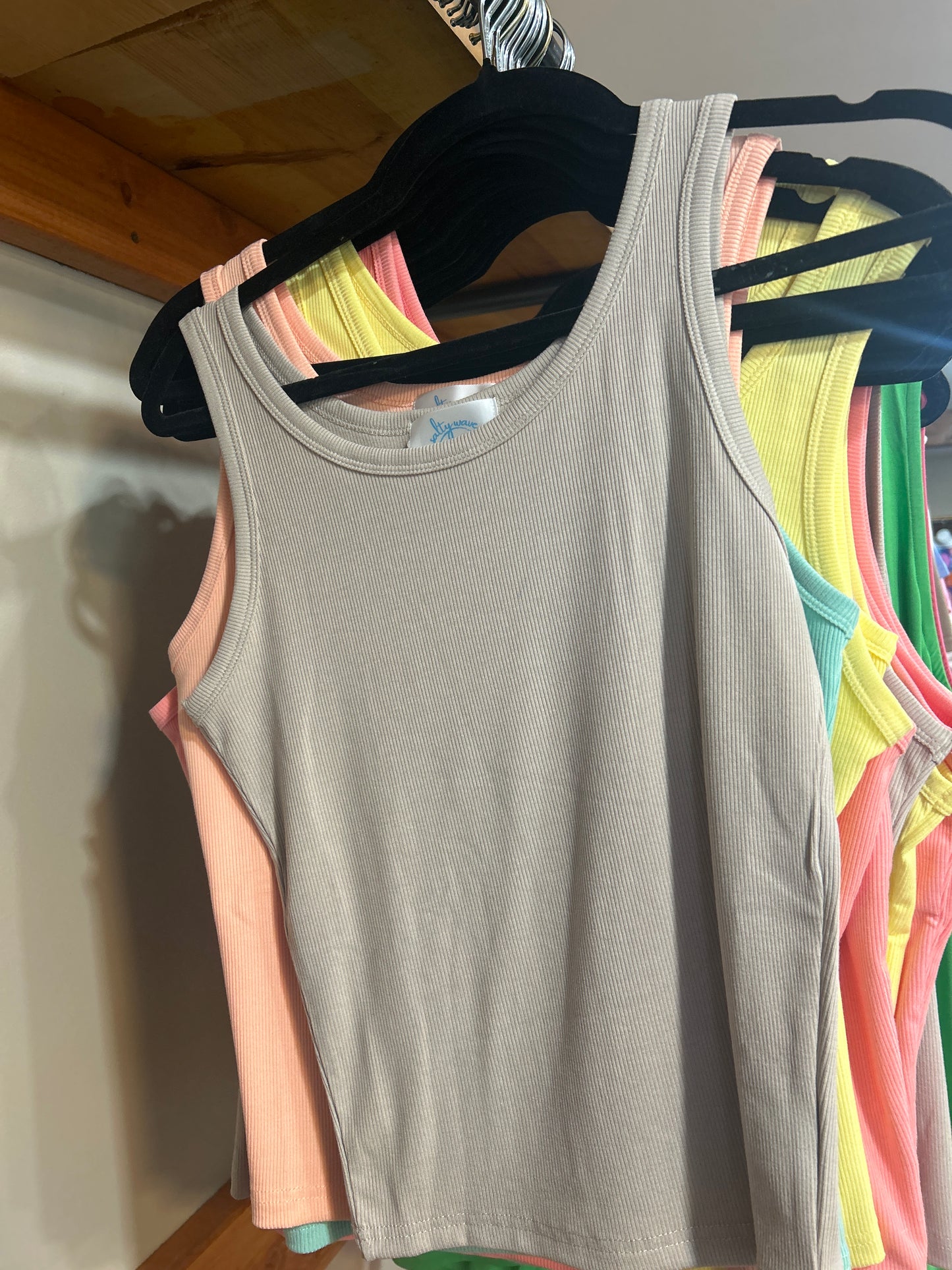 Salty Wave Tanks
