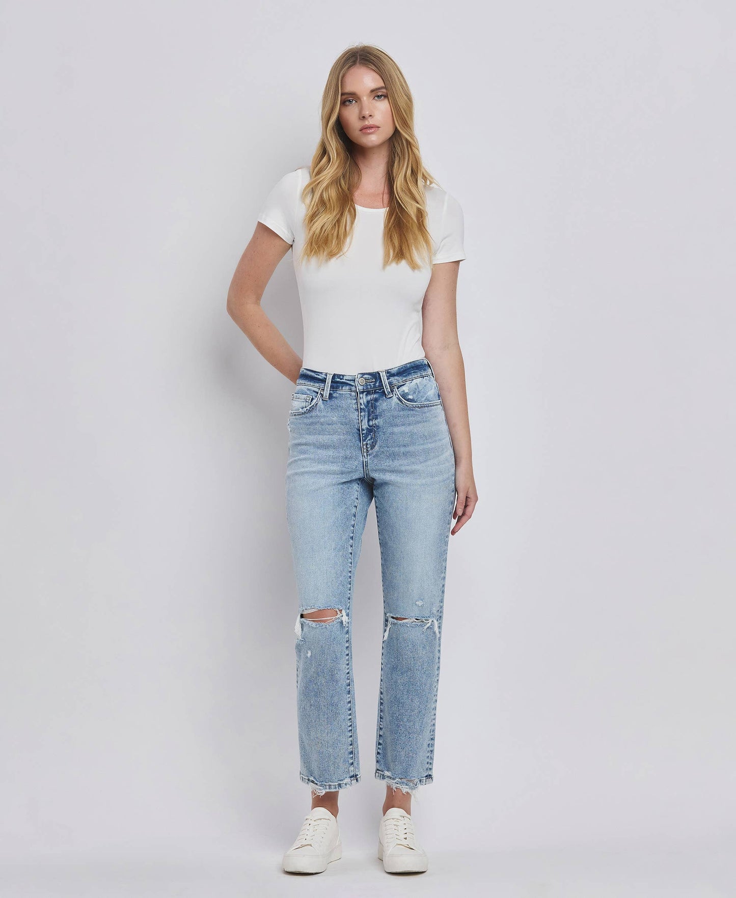 HIGH RISE DISTRESSED STRAIGHT JEANS F5689
