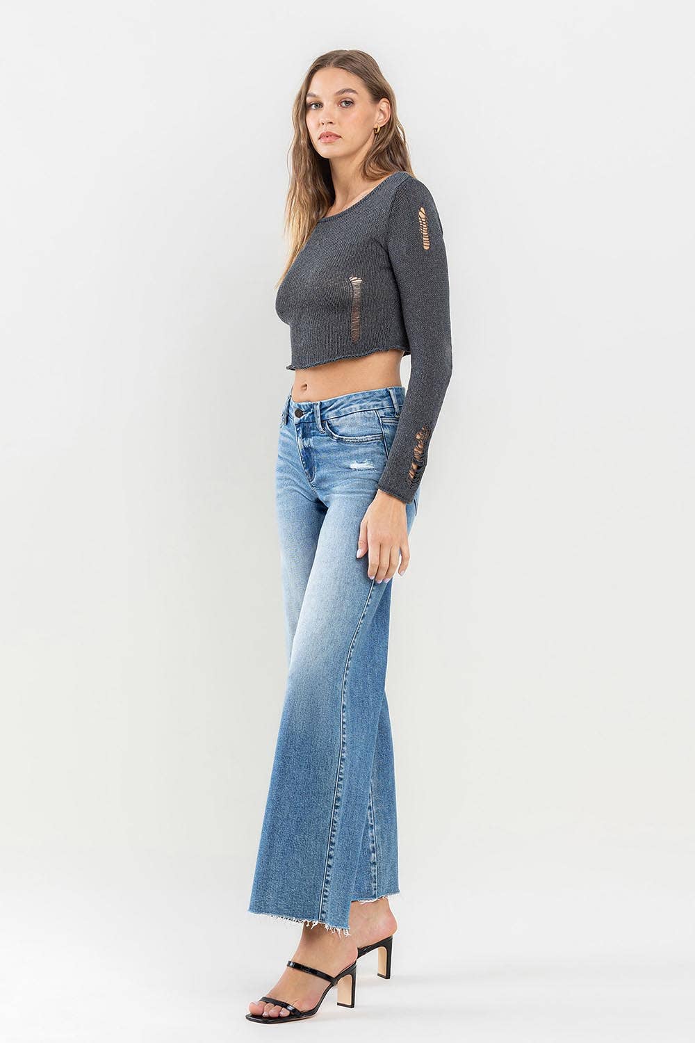 MID RISE CLEAN CUT RAW HEM WIDE JEANS T6017