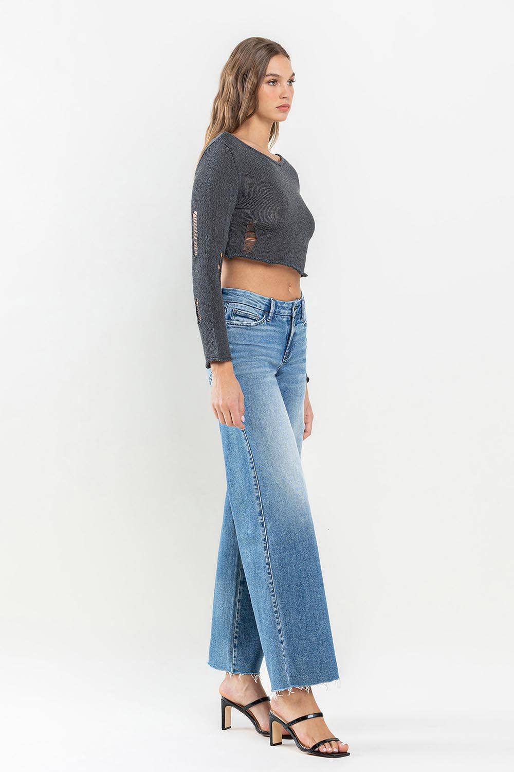 MID RISE CLEAN CUT RAW HEM WIDE JEANS T6017