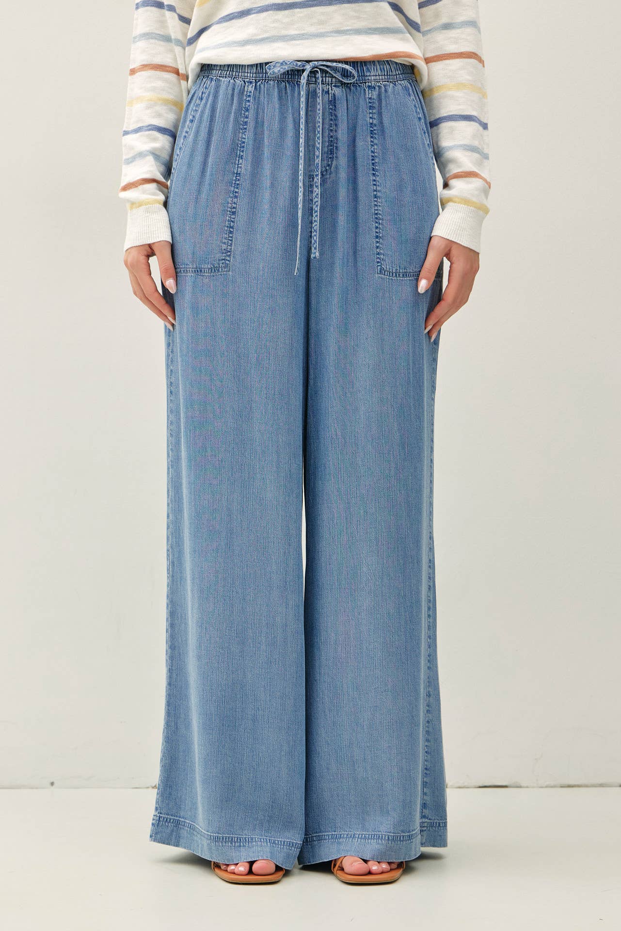 WIDE LEG TENCEL CHAMBRAY PULL-ON PANTS