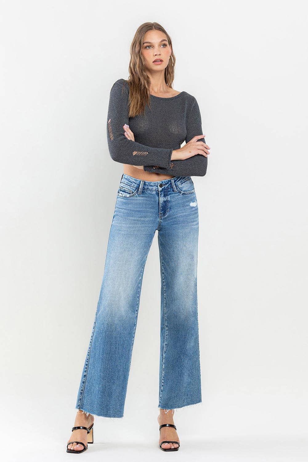 MID RISE CLEAN CUT RAW HEM WIDE JEANS T6017