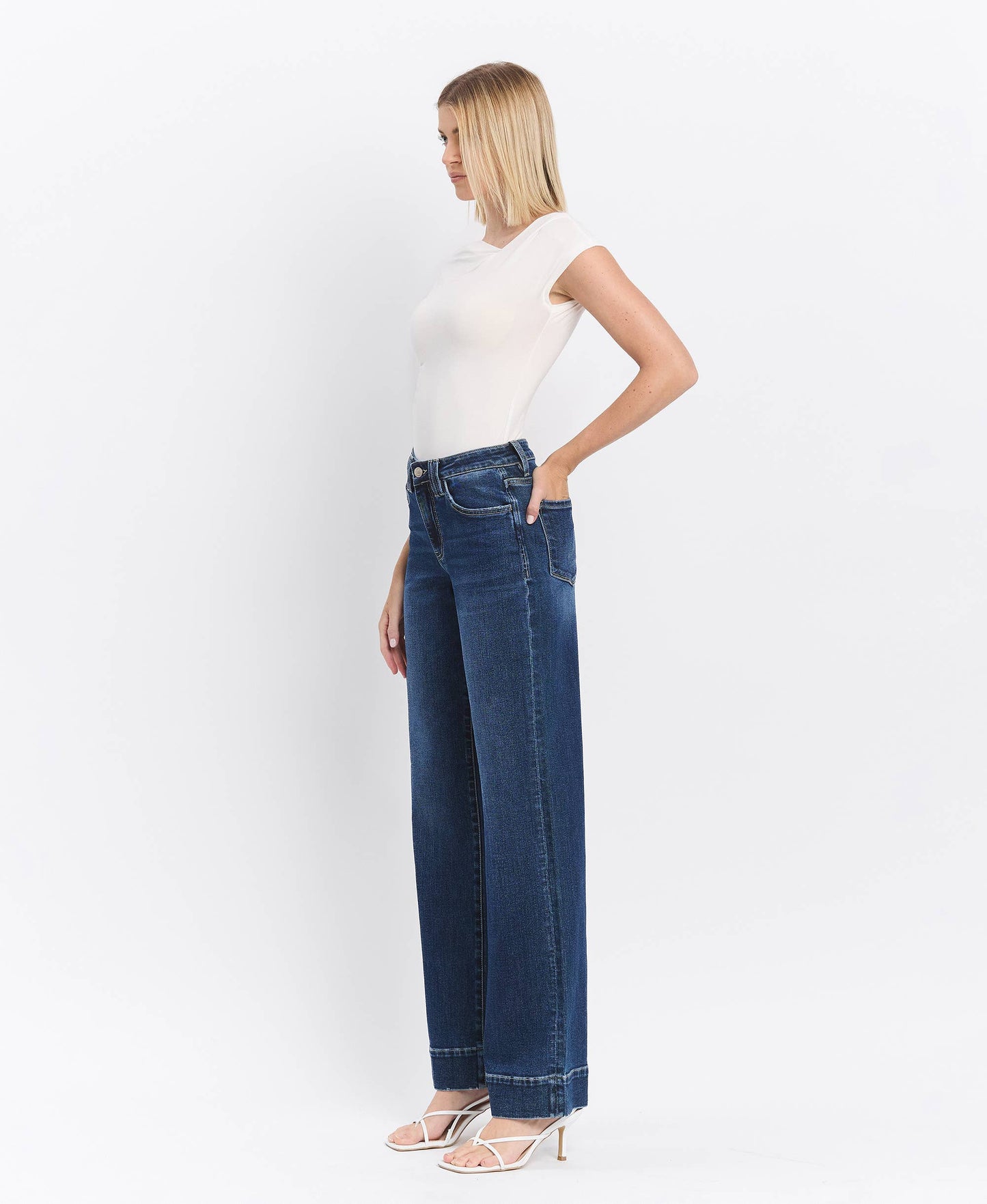 HIGH RISE TROUSER WIDE JEANS LV1535
