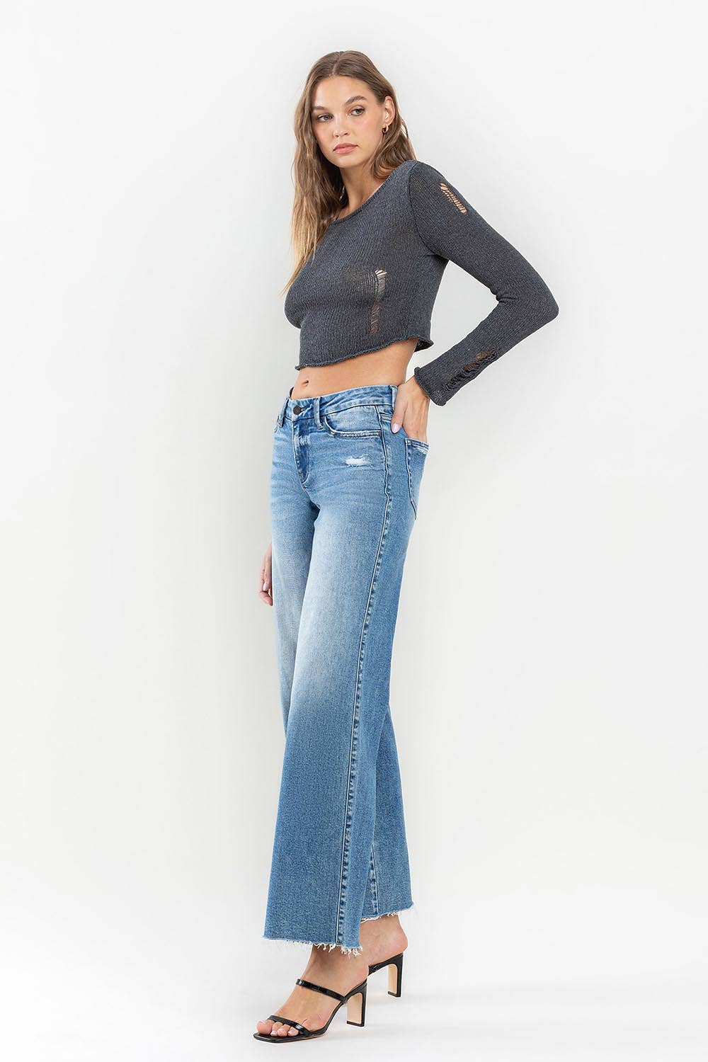 MID RISE CLEAN CUT RAW HEM WIDE JEANS T6017
