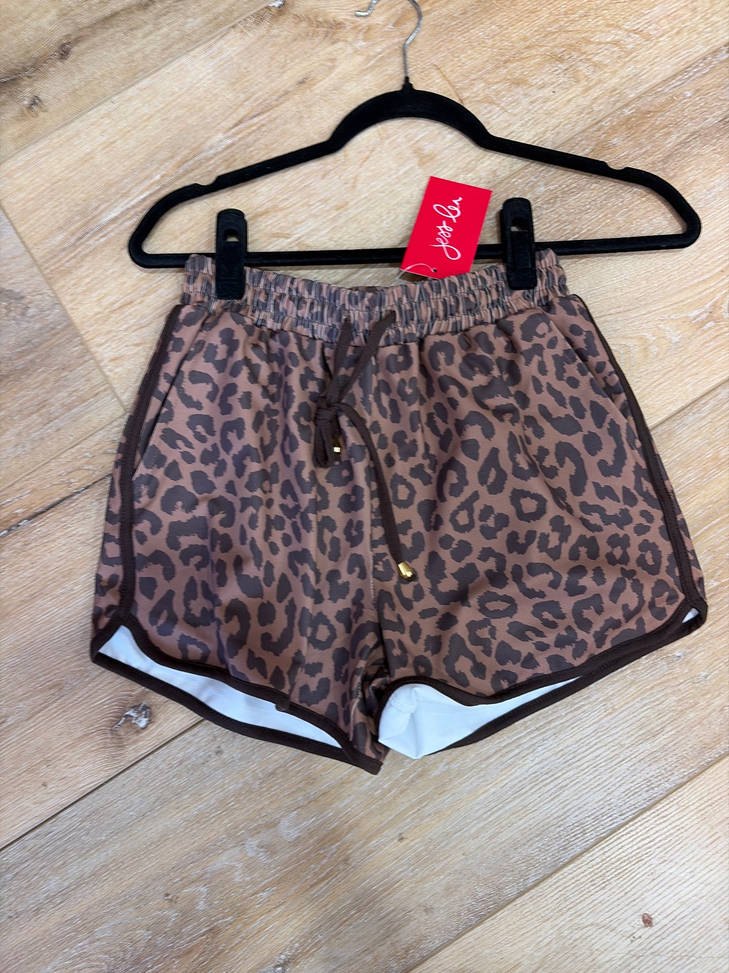 Cocoa Leopard Everyday Shorts