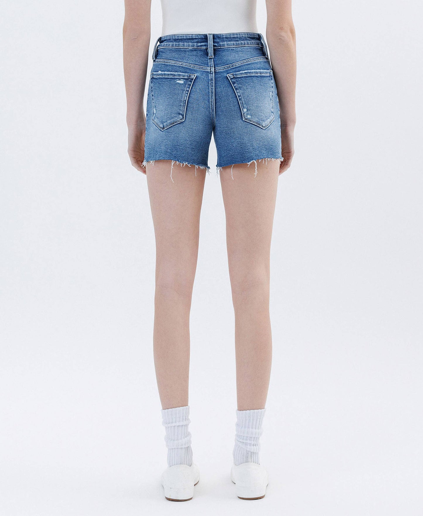 HIGH RISE RAW HEM DENIM SHORTS V3660